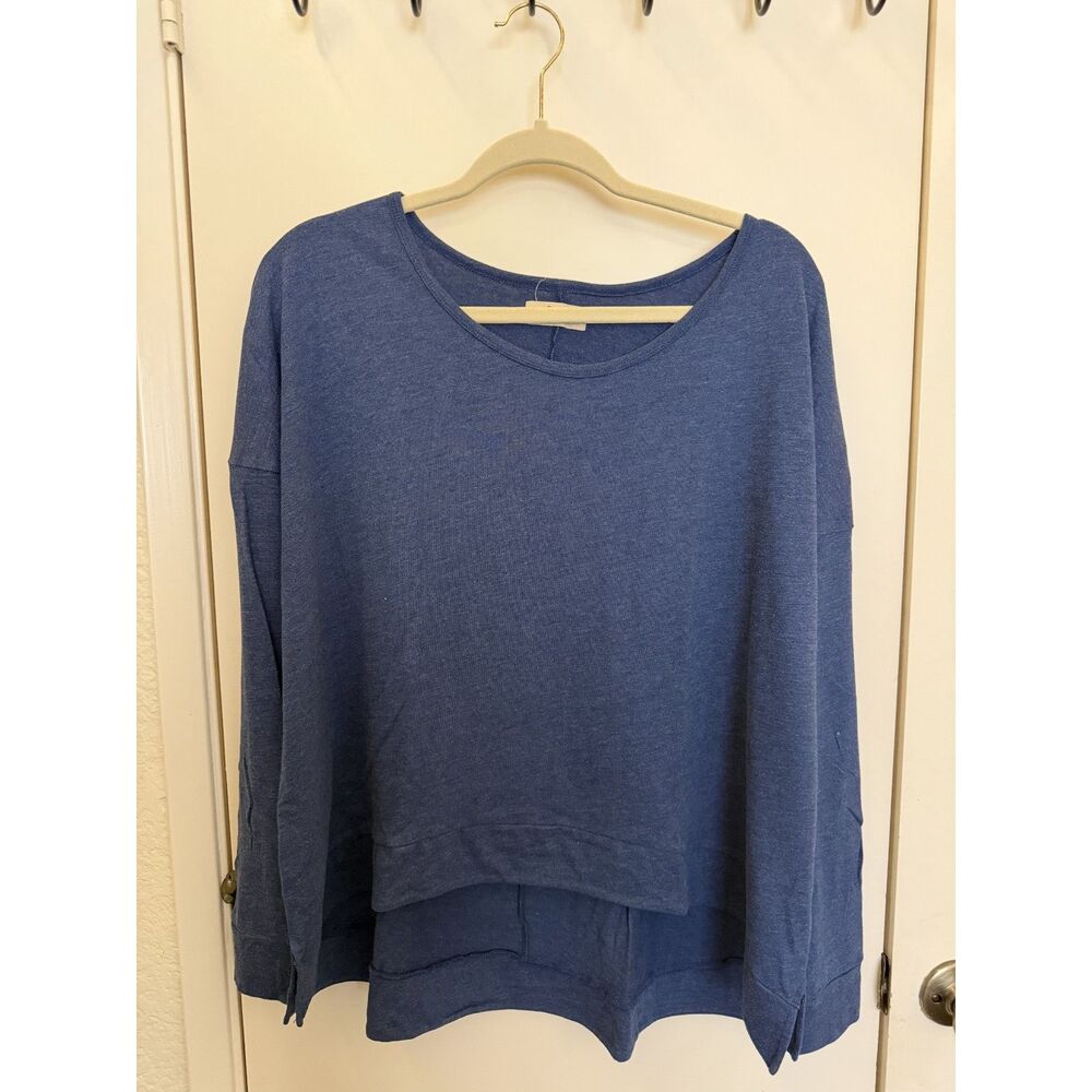Hollister long sleeve blue top